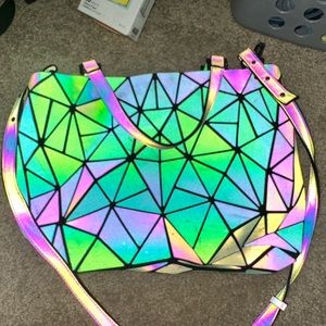 Holographic purse